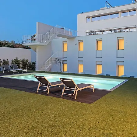 Uporto House Guest house