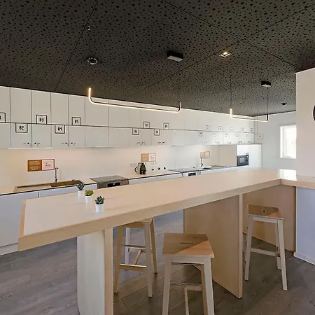 Uporto House *