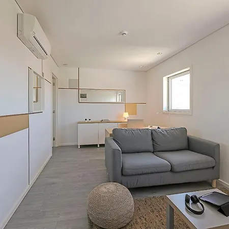 Pensión Uporto House *